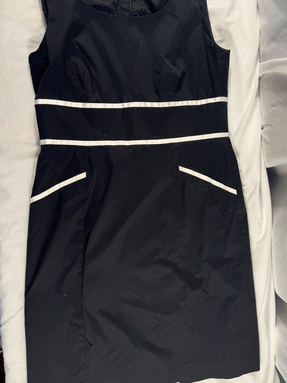 Antonio Melani Black Contrast Trim Sheath Dress Sleeveless Workwear LBD Size 12